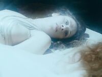 Anna Friel