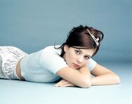 Anna Friel