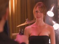 Nikki Cox