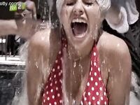 Holly Willoughby