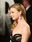 Emily VanCamp