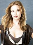 Emily VanCamp