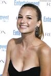 Emily VanCamp
