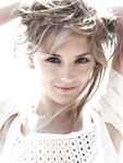 Rachael Leigh Cook