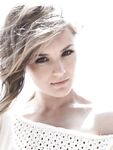 Rachael Leigh Cook