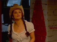 Rachael Leigh Cook