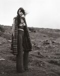 Daisy Lowe