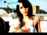 Daisy Lowe