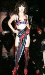 Daisy Lowe