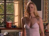 Yvonne Strahovski