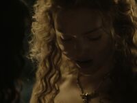 Holliday Grainger