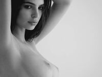 Emily Ratajkowski
